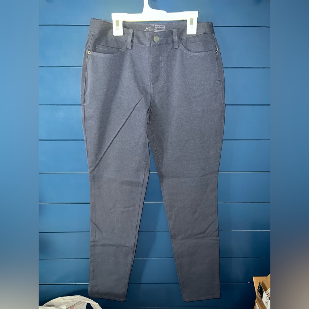 Nike dri fit women’s golf pants size 6 navy